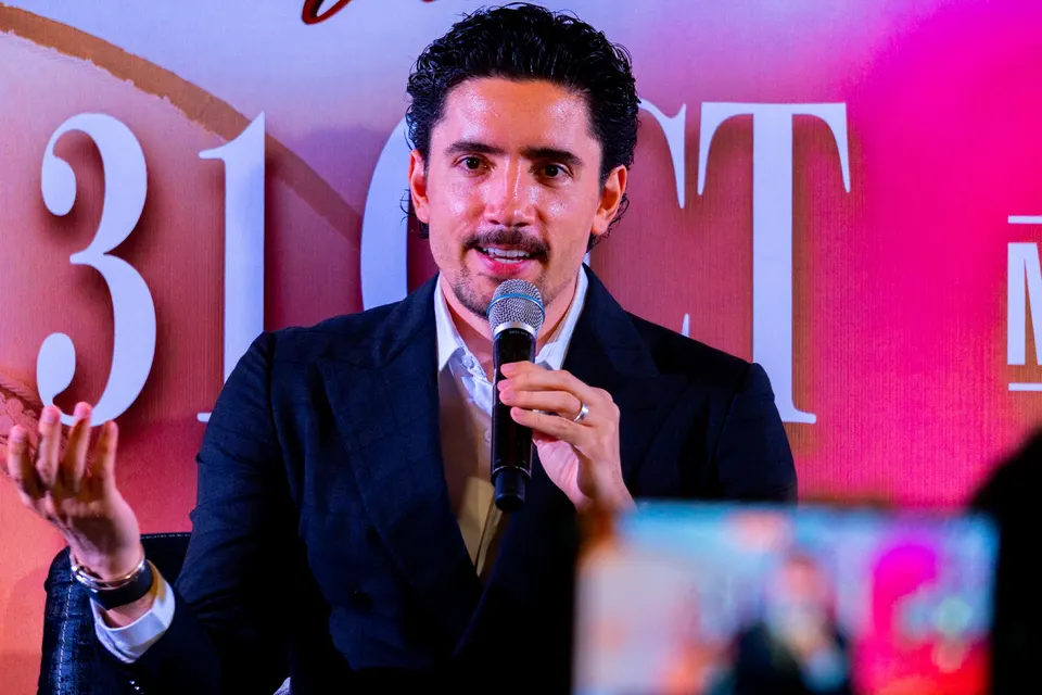 Álex Fernández en conferencia de prensa — foto 4