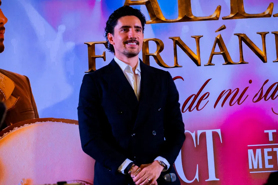 Álex Fernández en conferencia de prensa — foto 6