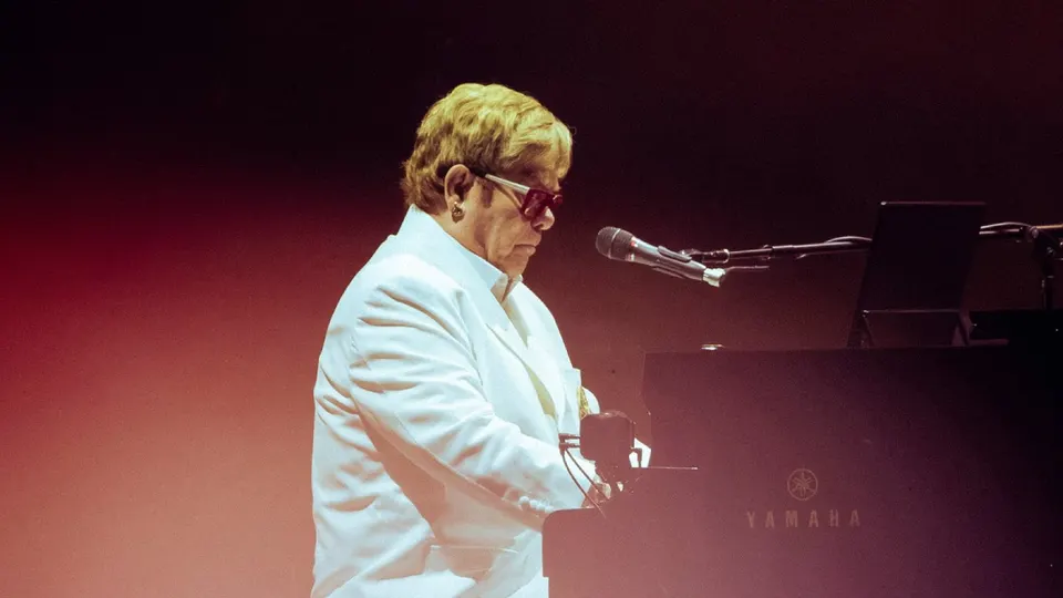 Elton John se despide de México entre nostalgia